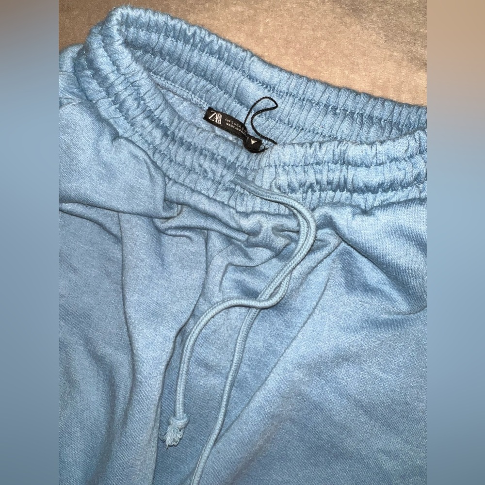 Zara sweats